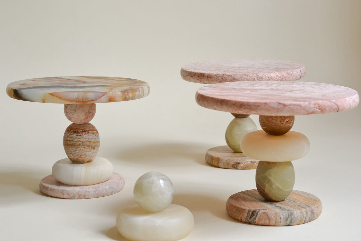 maria amaria x Oonix cake stand