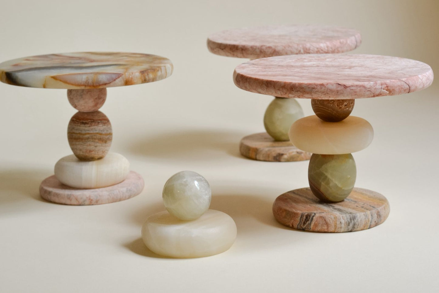 maria amaria x Oonix cake stand